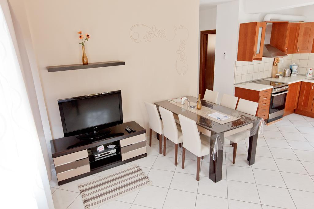 Fun & Sun Apartment